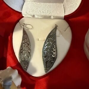 Intricate Vintage Sterling Silver Leaf Earrings